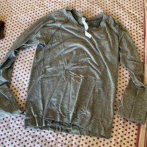 Lululemon Grey Long sleeve swiftly shirt